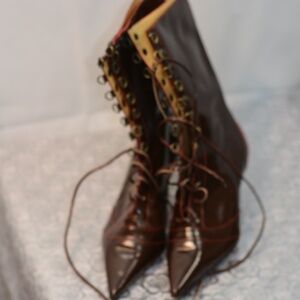 Hugo Boss Brown Granny Style kitten heel boots SZ 37
